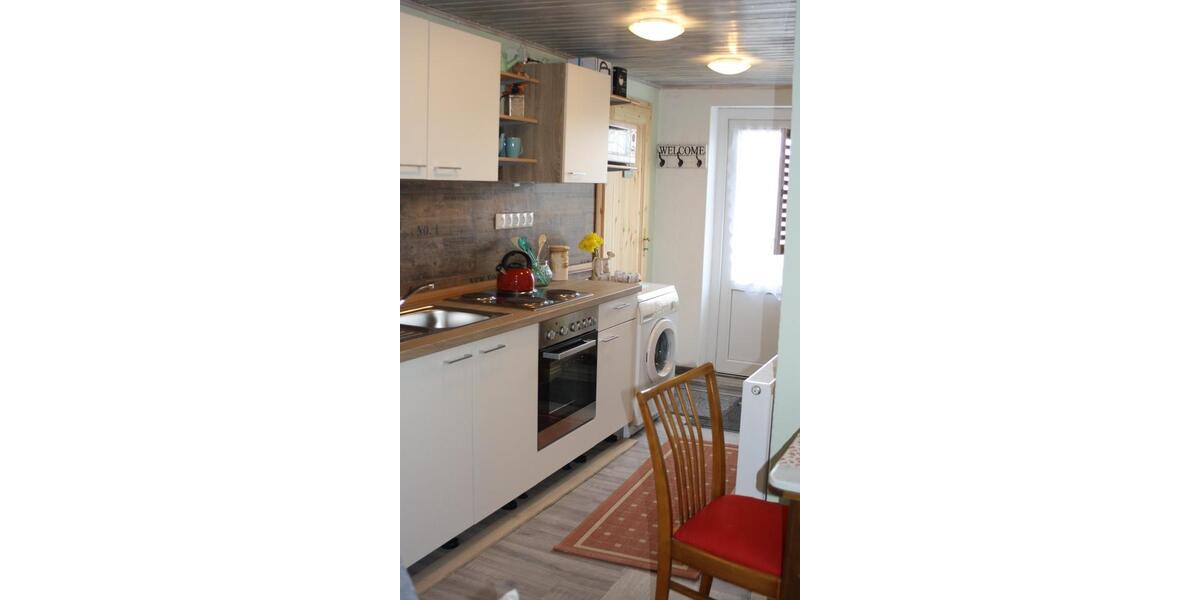 ca. 40 m² für Mitbewohnerin für zunächst 1 Jahr 1 zimmer