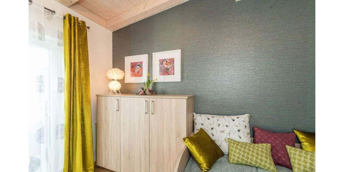 Doppelhaushälfte Oberreichenbach - 6 Zimmer, 196 m&sup2;, 2.490&euro; | Angebot:25355700