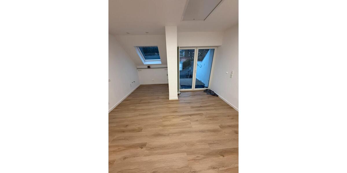 Dachgeschoßwohnung Lahnstein - 3 Zimmer, 65 m&sup2;, 600&euro; | Angebot:25965350