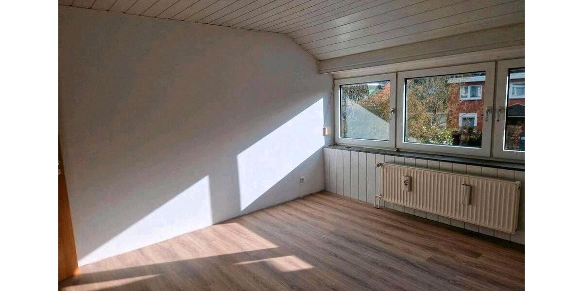 Reihenhaus Westerstede - 5 Zimmer, 98 m&sup2;, 925&euro; | Angebot:25992336