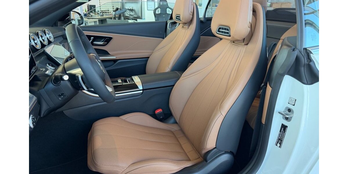 Mercedes-Benz CLE 300 4Matic Cabrio AMG+Burmester+Night+360° Edi 4.000 km 71.900 &euro; Westendorf 86707