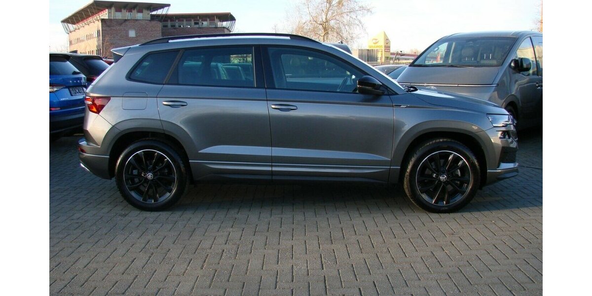 Skoda Karoq 2,0TDi 4x4 Sportline ACC AHK SHZ Matrix 13.915 km 35.980 &euro; Falkensee 14612