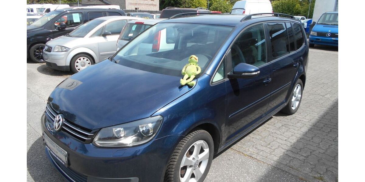 VW Touran 208.000 km 8.450 &euro; Neumünster 24539