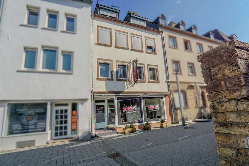 Haus zum Kaufen in Bitburg 289.000 € 200 m²