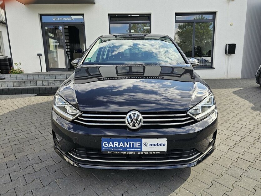 VW Golf Sportsvan 1.4 TSI Highline LEDER NAVI AHK 105.050 km 14.490 € Löhne 32584