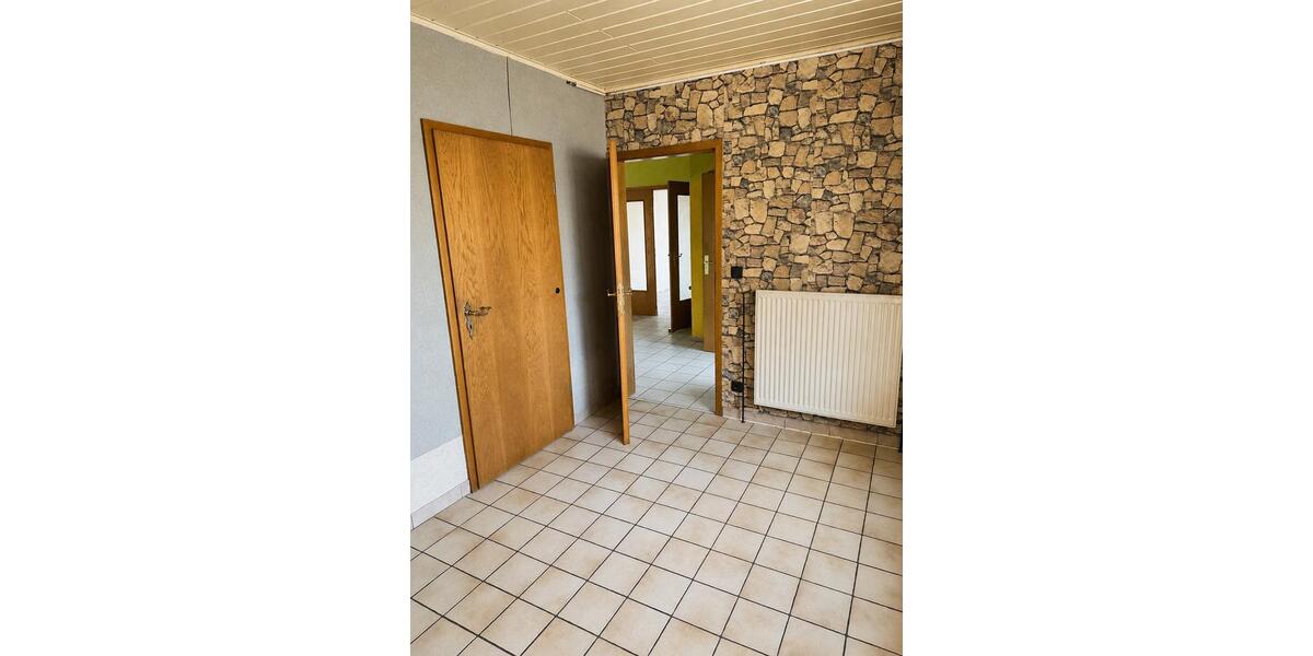 Mehrfamilienhaus, Wohnhaus Itzstedt - 5 Zimmer, 175 m&sup2;, 349.000&euro; | Angebot:27113506