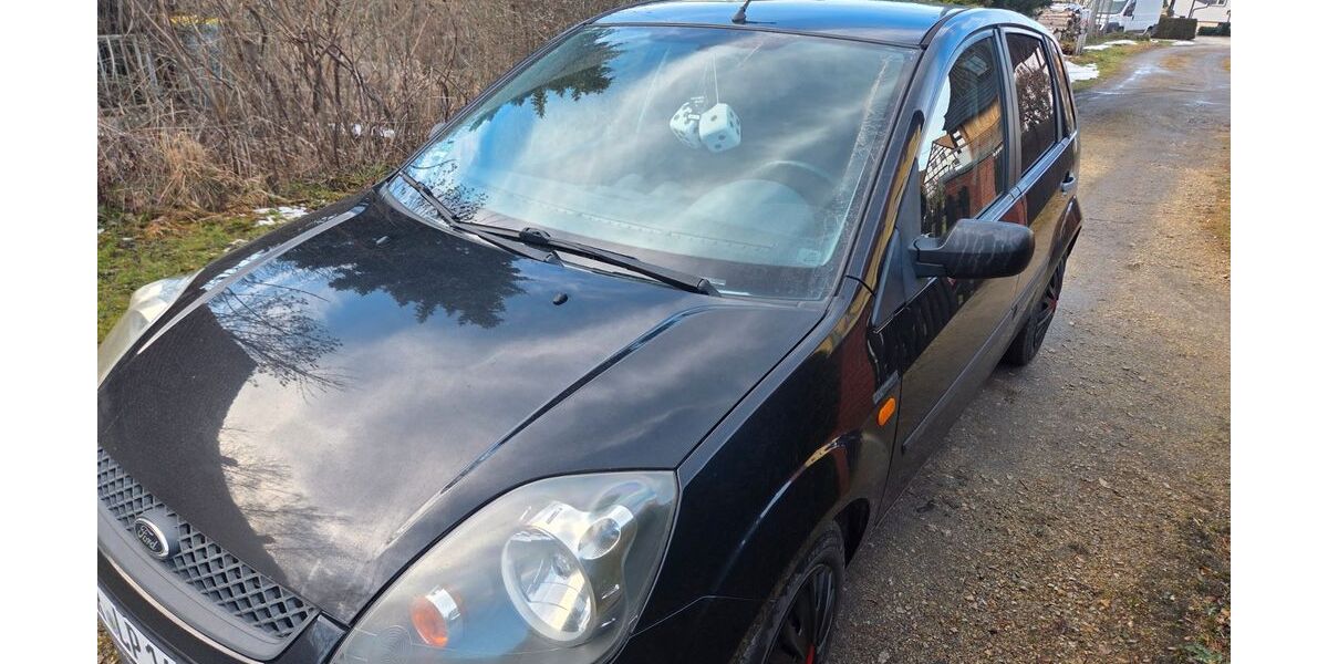 Ford Fiesta 141.000 km 2.200 &euro; Löbau 02708