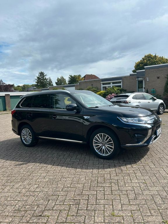 Plug-in Hybrid Outlander