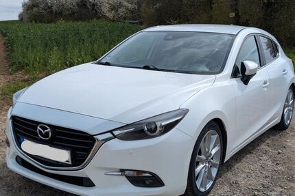 Mazda 3 93.568 km 14.900 &euro; Niederstetten 97996