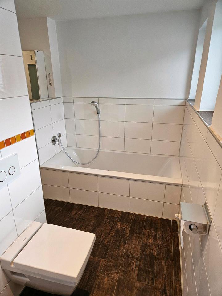 2 Zimmer Wohnung mit großem Balkon zimmer