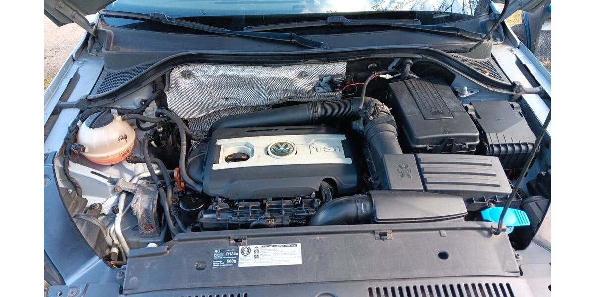 VW Tiguan 221.000 km 4.990 &euro; Kalkar 47546
