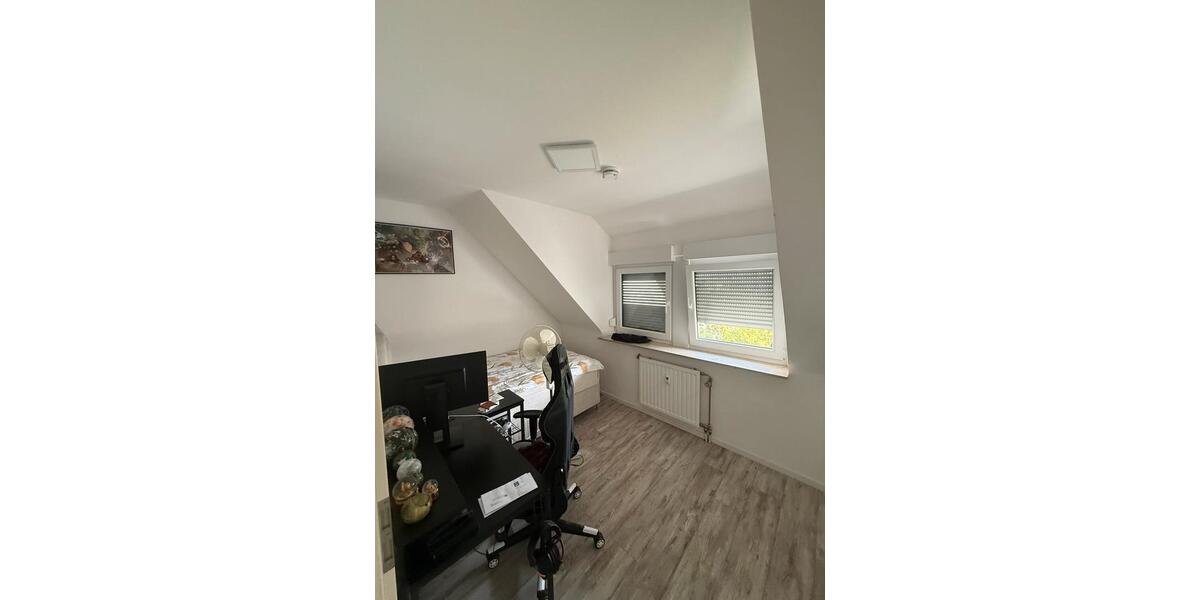 Dachgeschoßwohnung Offenbach am Main - 4 Zimmer, 94 m&sup2;, 410.000&euro; | Angebot:26781202