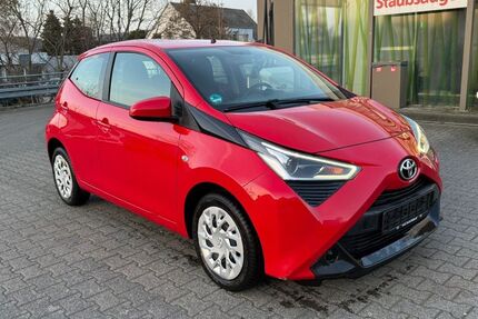 Toyota Aygo (X) 95.000 km 8.999 &euro; Wetter Ruhr 58300