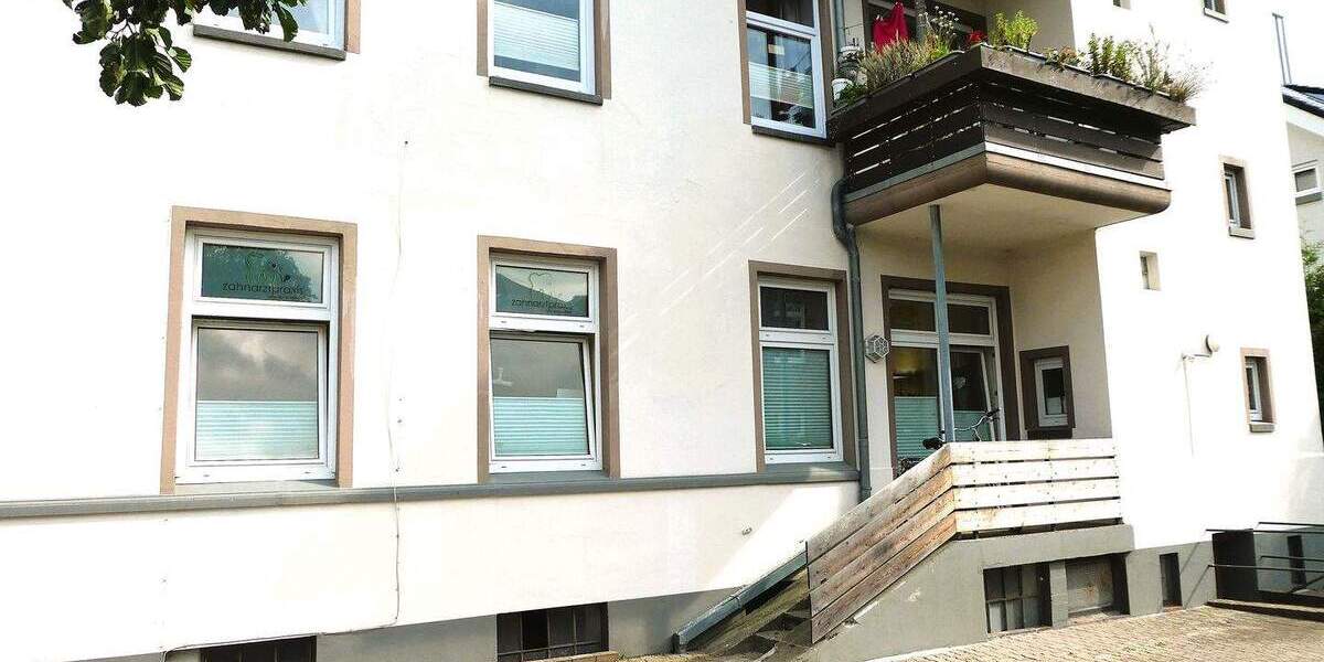 Wunderschöne Paxis in hervorragender Lage 8 zimmer