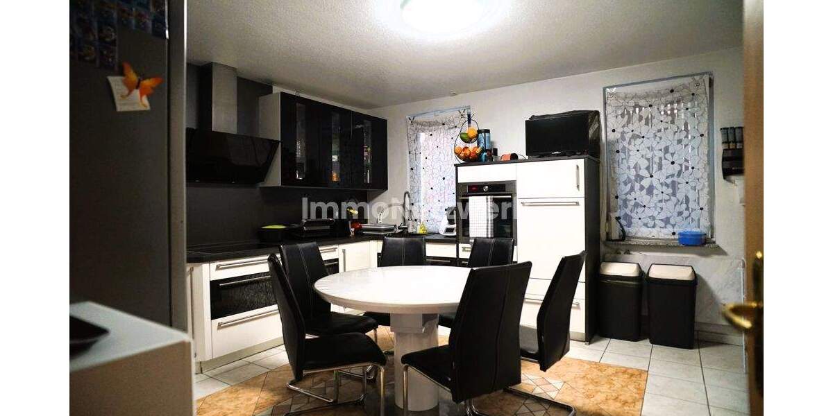 Einfamilienhaus Bad Wildbad - 5 Zimmer, 145 m&sup2;, 359.000&euro; | Angebot:24751762