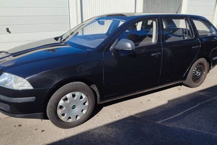 Skoda Octavia 188.500 km 2.350 &euro; Regensburg 93051