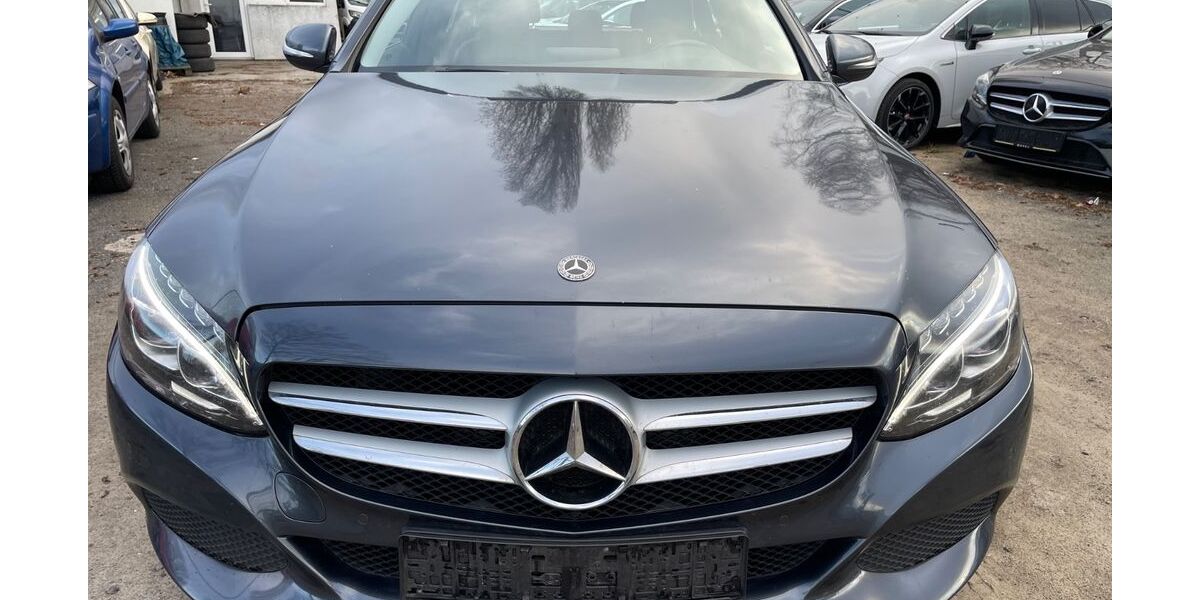 Mercedes-Benz C 250 256.000 km 10.900 &euro; Berlin 13597
