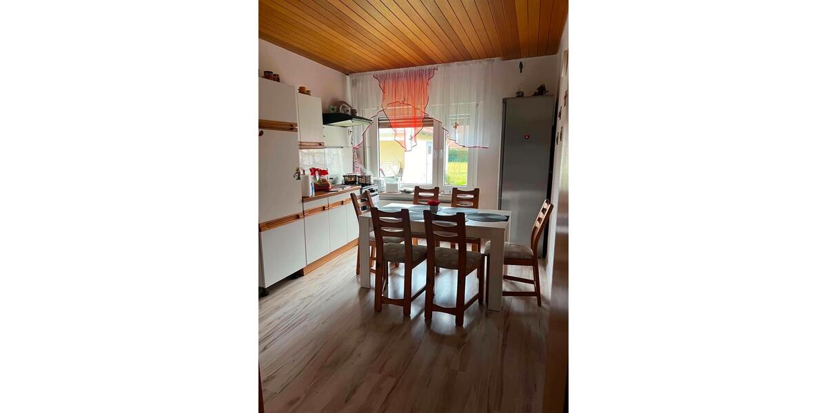 Einfamilienhaus Melle - 7 Zimmer, 270 m&sup2;, 300.000&euro; | Angebot:26978063
