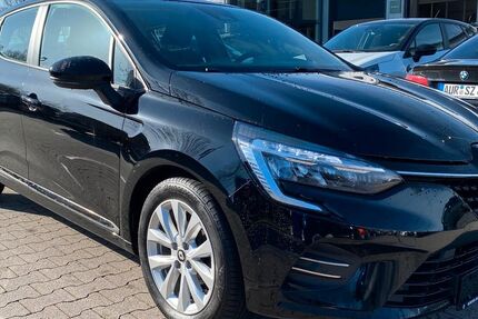 Renault Clio 33.990 km 13.990 &euro; Wiesmoor 26639