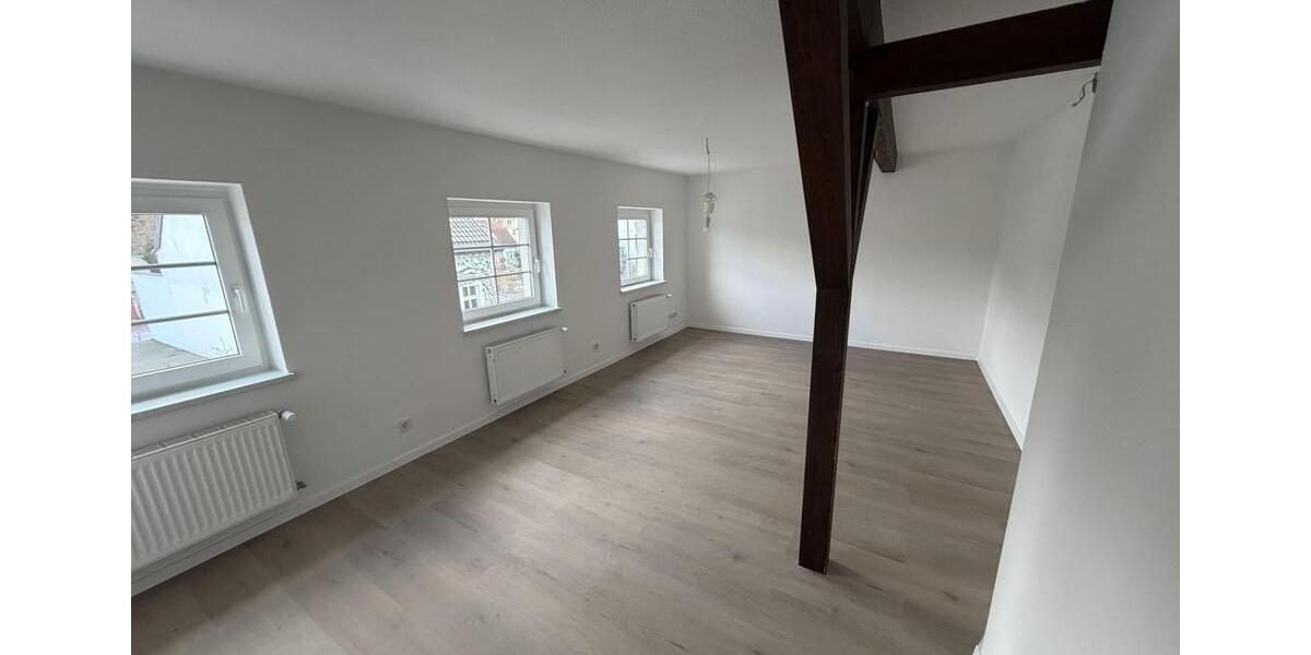 Dachgeschoßwohnung Eberswalde - 3 Zimmer, 85 m&sup2;, 935&euro; | Angebot:26038830