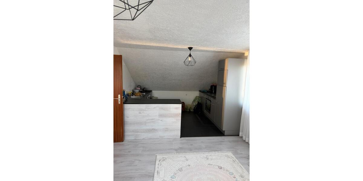 Dachgeschoßwohnung Oberrot - 3 Zimmer, 73 m&sup2;, 800&euro; | Angebot:26671442