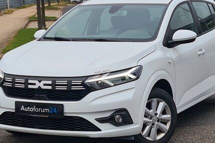 Dacia Sandero 32.500 km 13.899 € Jülich 52428