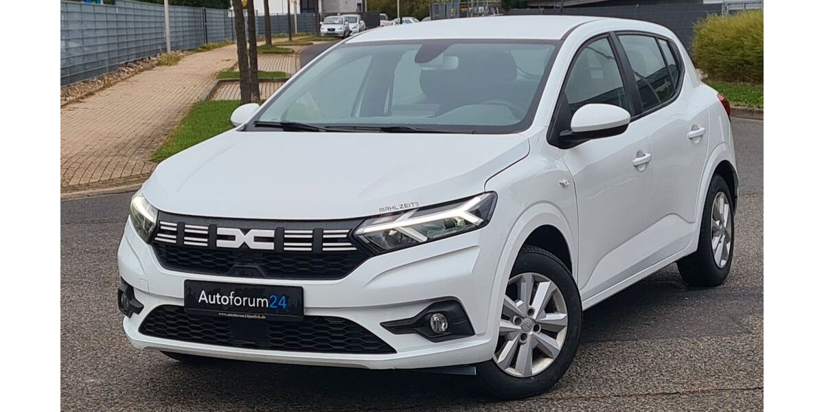 Dacia Sandero 32.500 km 13.899 &euro; Jülich 52428