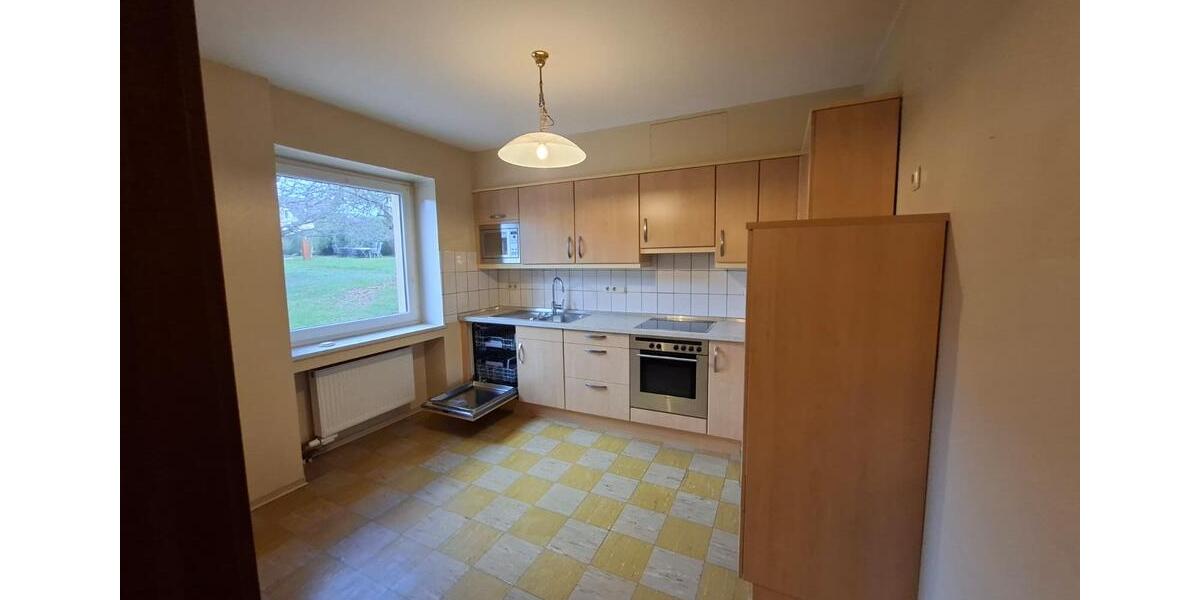 135 m² Erdgeschosswohnung zu vermieten 5 zimmer