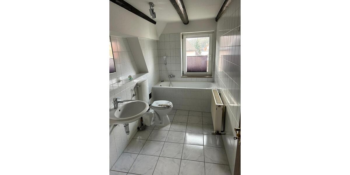 Etagenwohnung Eckartsberga - 2 Zimmer, 51 m&sup2;, 39.500&euro; | Angebot:27232076