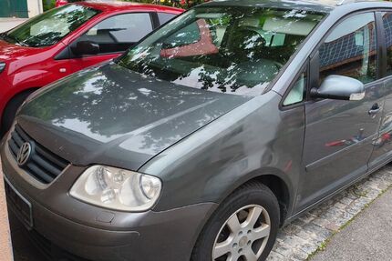 VW Touran 278.000 km 3.490 &euro; Kirchberg an der Iller 88486