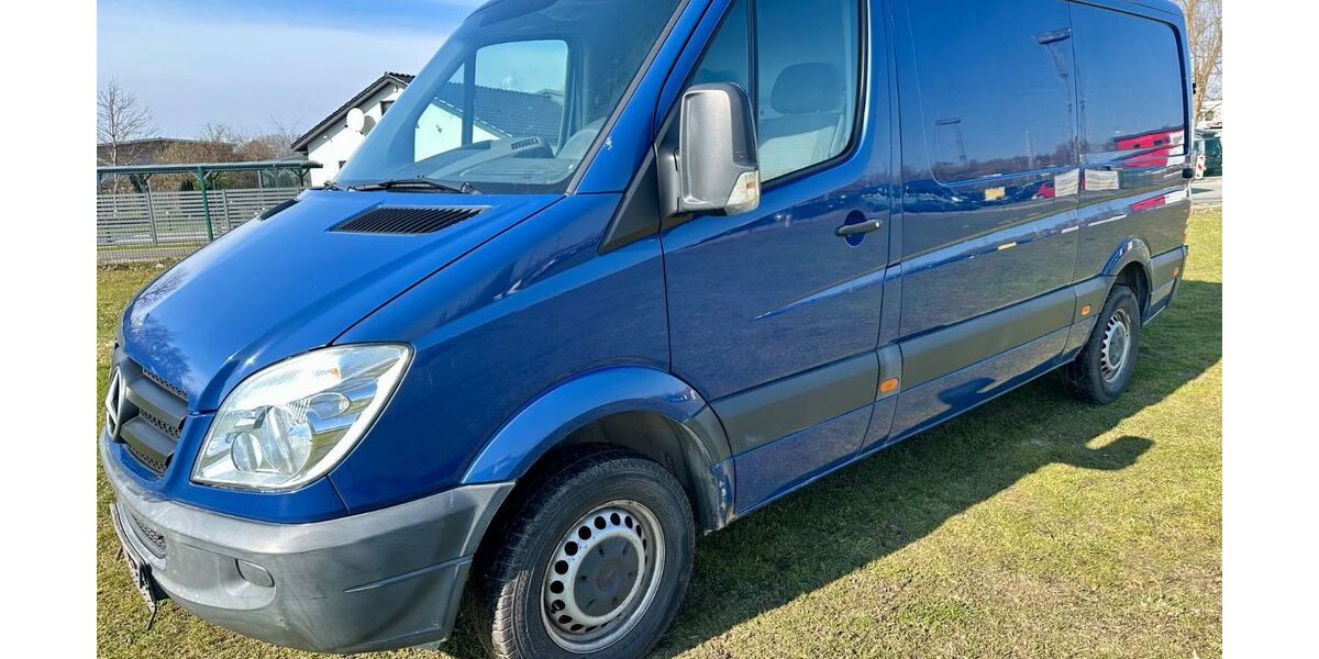 Mercedes-Benz Sprinter 153.317 km 5.700 &euro; Rostock 18147