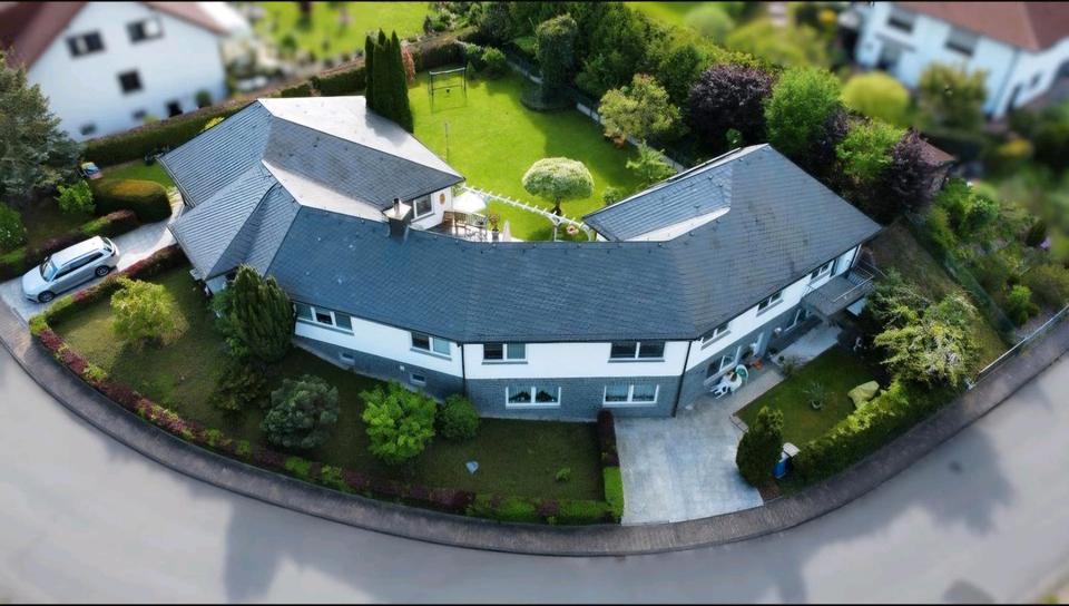 Villa Eschwege - 10 Zimmer, 300 m&sup2;, 650.000&euro; | Angebot:27014461
