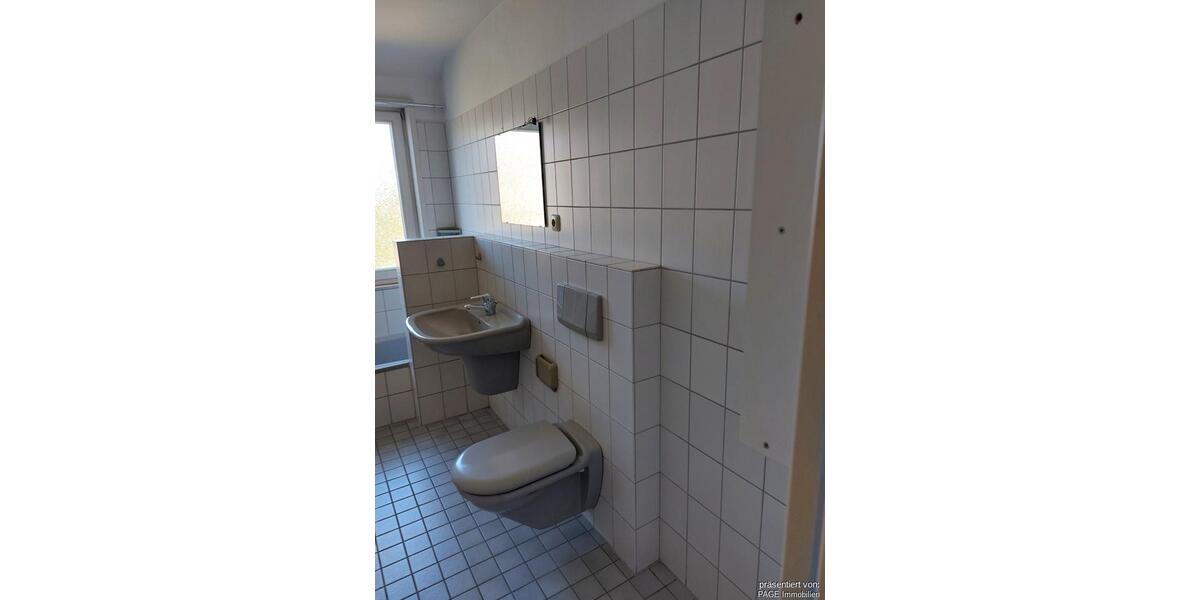 Dachgeschoßwohnung Varel - 2 Zimmer, 64 m&sup2;, 475&euro; | Angebot:26297082