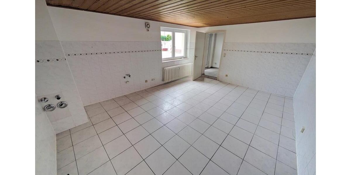 Erdgeschoßwohnung Eilenburg - 4 Zimmer, 104 m&sup2;, 572&euro; | Angebot:26008192