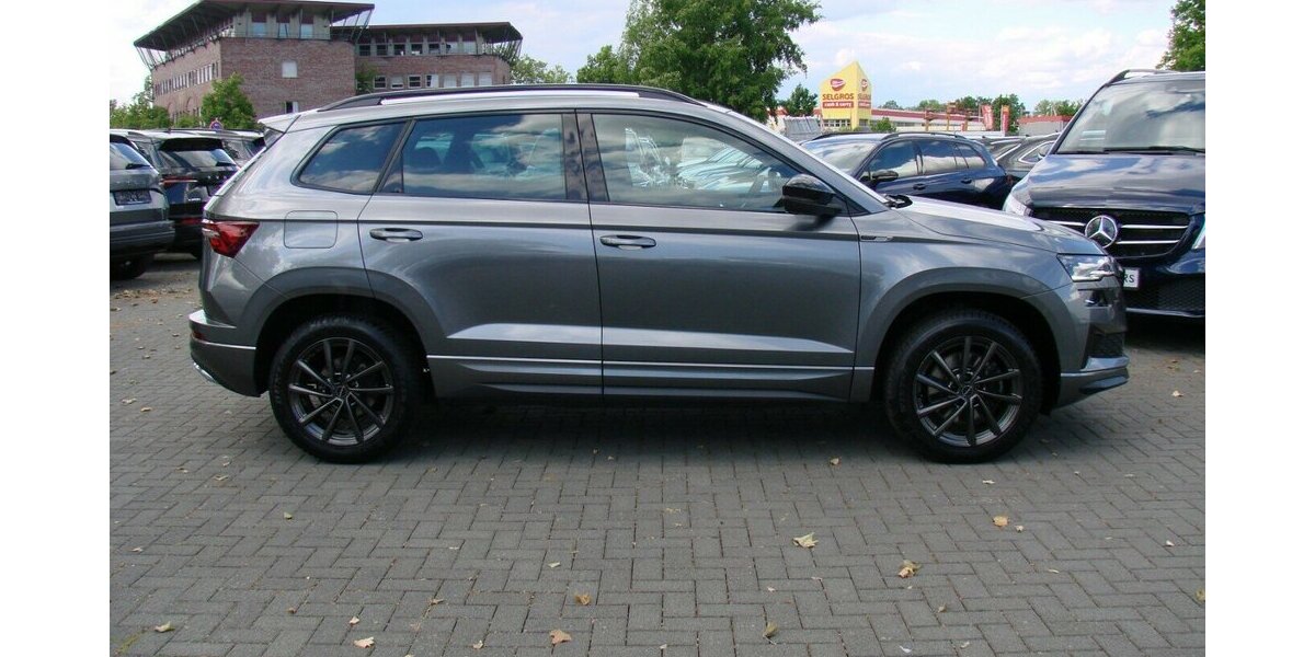 Skoda Karoq 1.5TSI Sportline ACC Kamera LED 45.047 km 26.980 &euro; Falkensee 14612