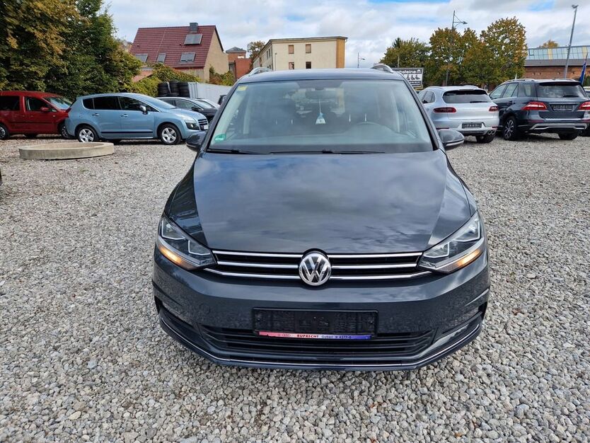 VW Touran 115.123 km 13.499 € Guben 03172