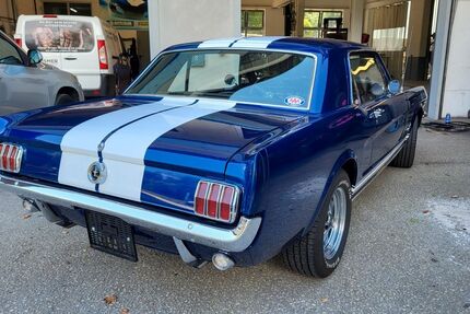 Ford Mustang 50.000 km 45.900 &euro; Sauerlach 82054