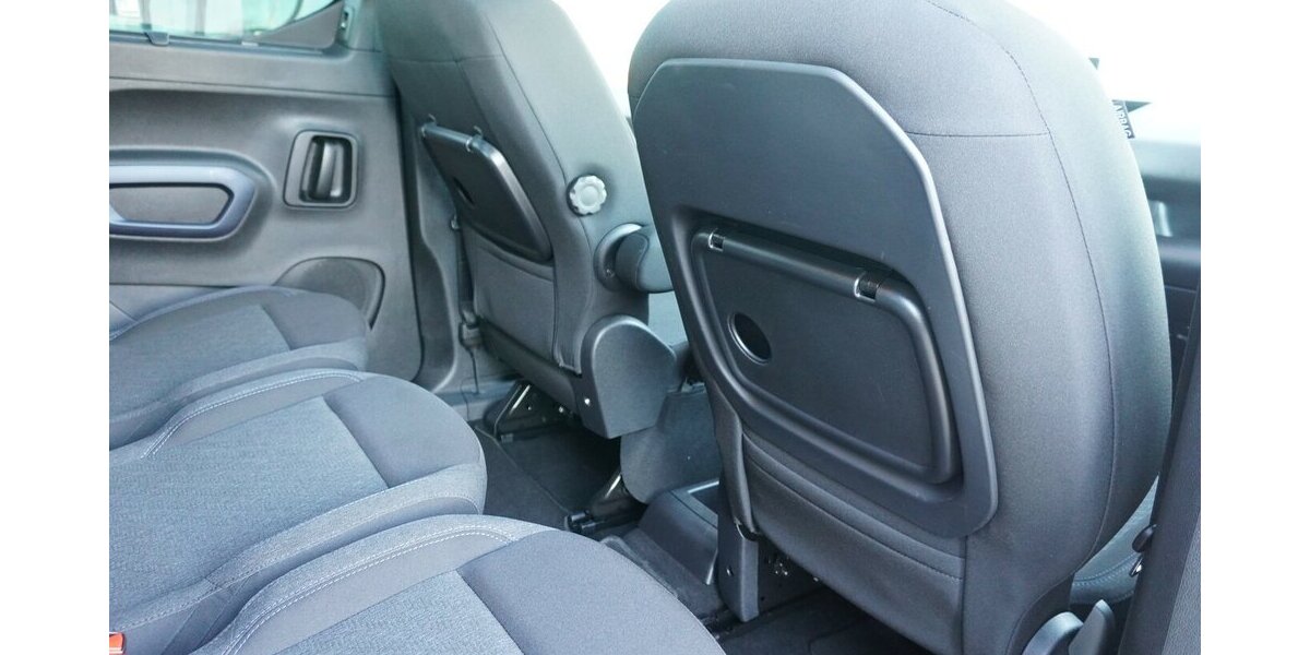 Fiat Doblo Kombi 1.5 130 AT / 10-Zoll Navi + AHK 39.814 km 23.503 &euro; Münchenbernsdorf 07589