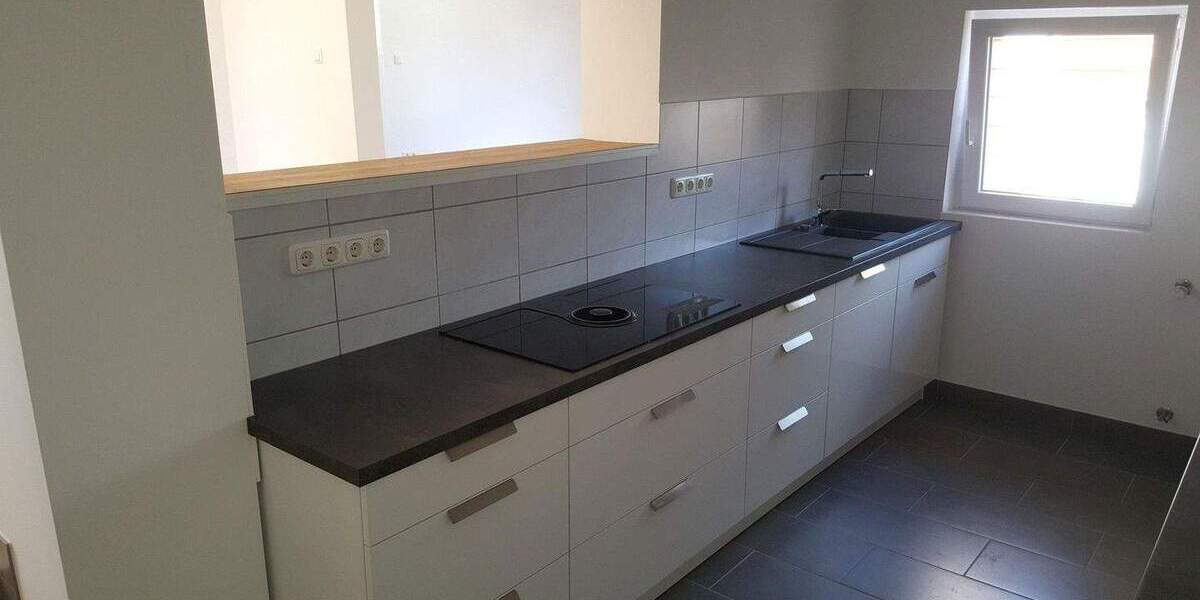 Gemütliches und gepflegtes Einfamilienhaus mit einem kleinen Hof! 6 zimmer