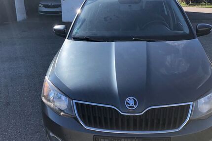 Skoda Fabia 73.000 km 9.900 &euro; Traunstein 83278
