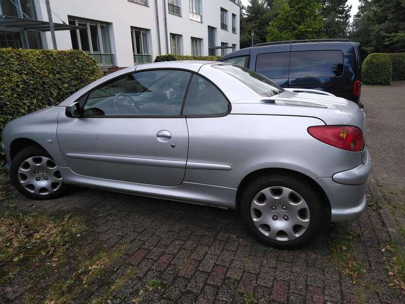 Peugeot 206 75.000 km 2.900 € Lübeck 23564
