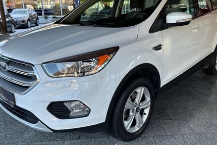 Ford Kuga 131.000 km 9.900 &euro; Rudolstadt 07407