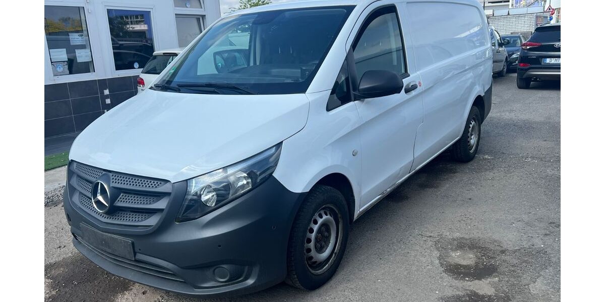 Mercedes-Benz Vito 191.553 km 9.520 &euro; Düsseldorf 40233