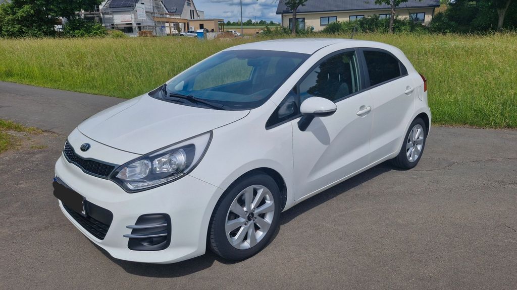 Kia Rio 120.475 km 7.250 &euro; Fulda 36041