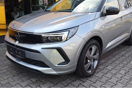 Opel Grandland (X) 52.000 km 23.990 &euro; Ulm 89073