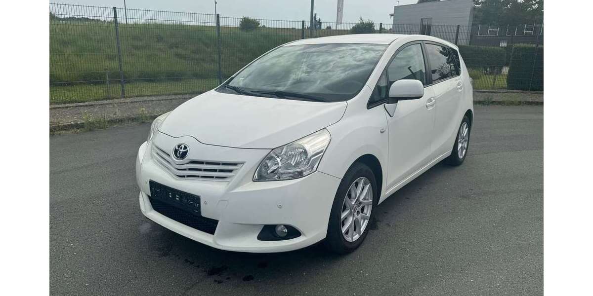 Toyota Verso 230.000 km 4.999 &euro; Castrop-Rauxel 44581