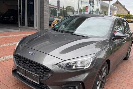 Ford Focus 86.000 km 13.990 &euro; Ibbenbüren 49477