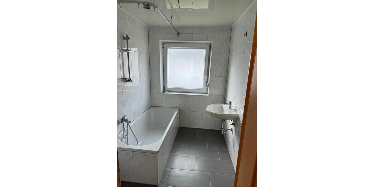 Einfamilienhaus Möckmühl - 9 Zimmer, 200 m&sup2;, 580.000&euro; | Angebot:27048818