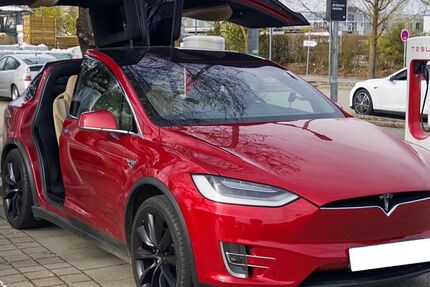 Tesla Model X 147.700 km 46.900 &euro; München 81825