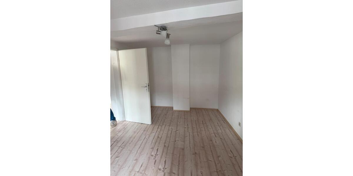 Etagenwohnung Rotenburg an der Fulda - 2 Zimmer, 65 m&sup2;, 600&euro; | Angebot:26427768